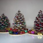 Pine Cone Christmas Tree