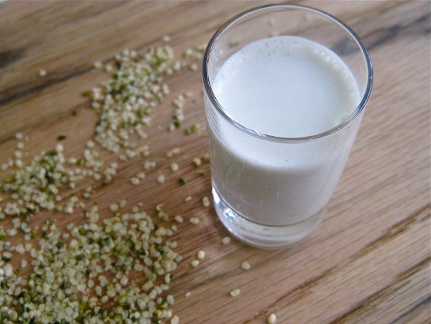 4 Health Benefits of Hemp Milk for Children