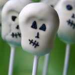 Skull cakes