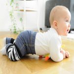 7 Ways to help your baby crawl