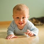 7 Ways to know your baby is going to crawl
