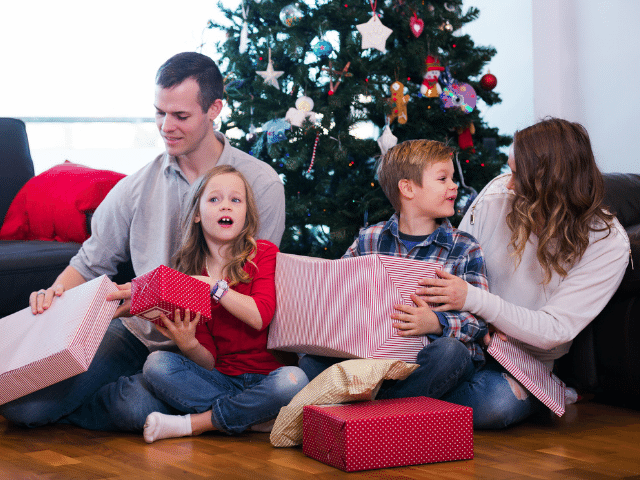 5 Creative Holiday Gifts For The Whole Family