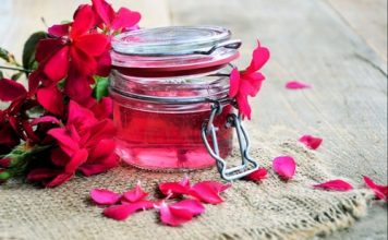 Rose geranium oil