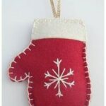 felt mitten ornaments